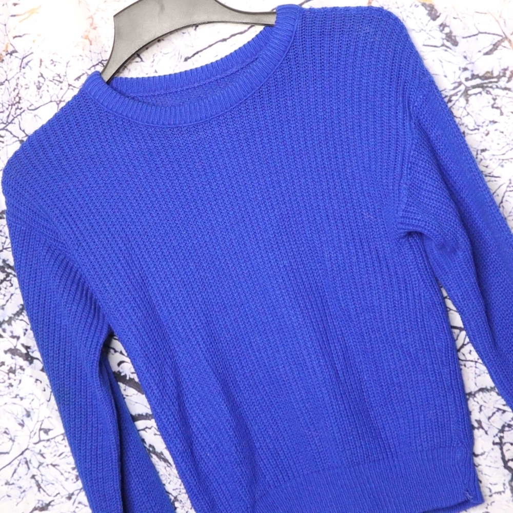 BRIGHT BLUE SWEATER M Vintage Acrylic Classic Work Office Casual Holiday Winter